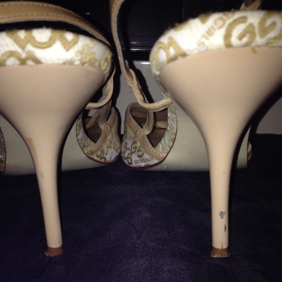 COPY - BCBG Slingback Heels💃🏽🌹 - Picture 3 of 5